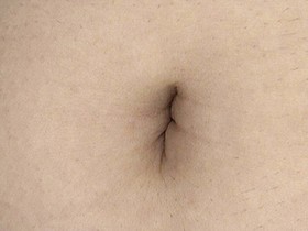 300人のへそ　サンプル画像09